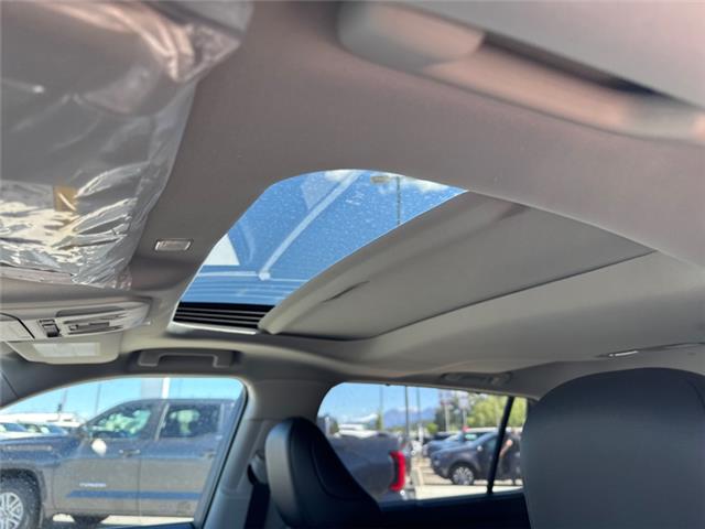 2026 Toyota Highlander Hybrid XLE (Stk: S723371) in Cranbrook - Image 14 of 20