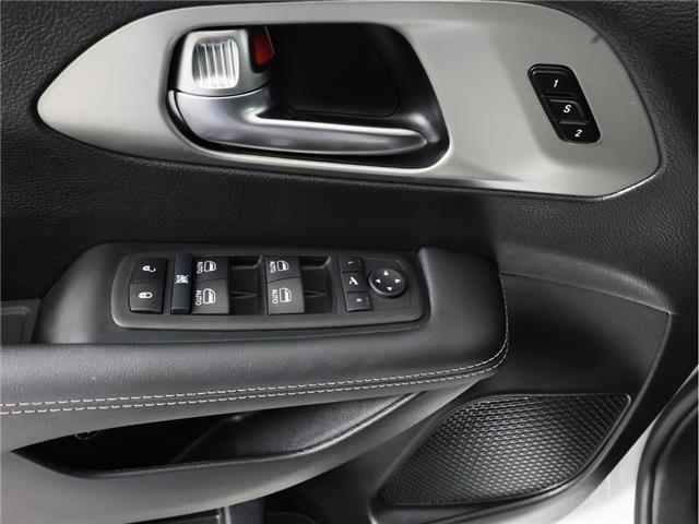 2024 Chrysler Pacifica Hybrid Select (Stk: L661) in Calgary - Image 21 of 22 2024 Chrysler Pacifica Hybrid Select (Stk: L661) in Calgary - Image 21 of 22