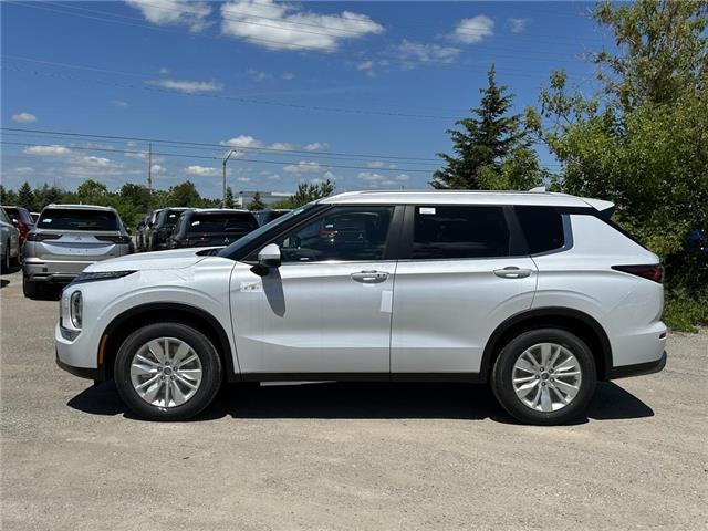 2026 Mitsubishi Outlander SE (Stk: T0296) in Barrie - Image 2 of 19