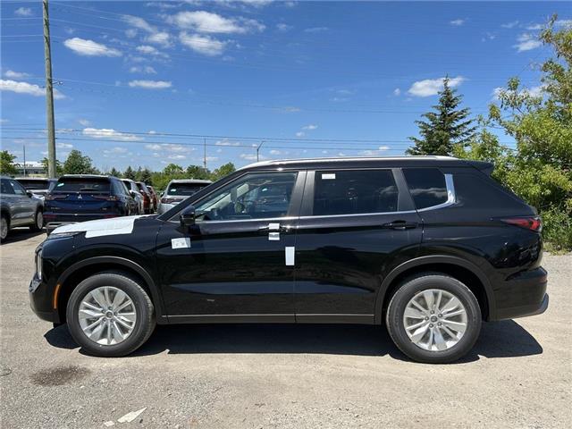 2026 Mitsubishi Outlander SE (Stk: T0308) in Barrie - Image 2 of 19