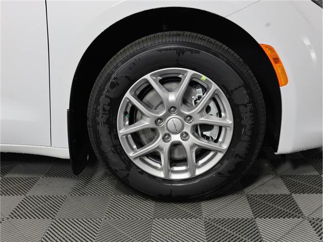 2027 Chrysler Grand Caravan SXT (Stk: 27T001) in Calgary - Image 4 of 19 2027 Chrysler Grand Caravan SXT (Stk: 27T001) in Calgary - Image 4 of 19