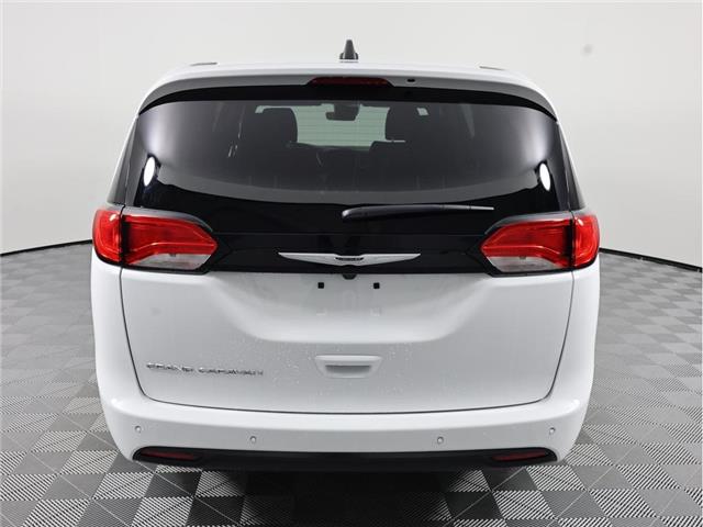 2027 Chrysler Grand Caravan SXT (Stk: 27T001) in Calgary - Image 7 of 19 2027 Chrysler Grand Caravan SXT (Stk: 27T001) in Calgary - Image 7 of 19