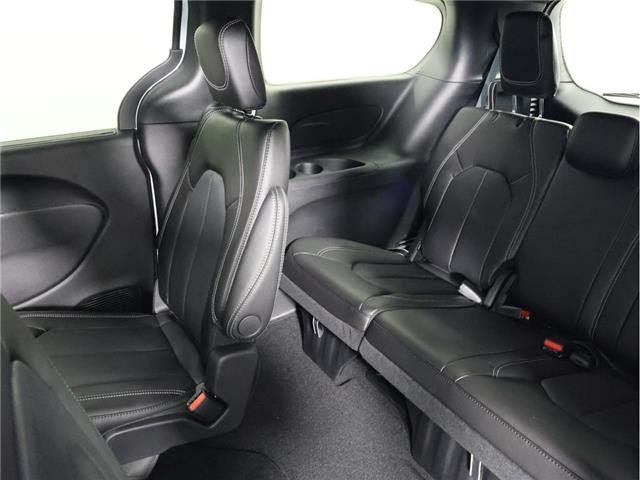 2027 Chrysler Grand Caravan SXT (Stk: 27T001) in Calgary - Image 9 of 19 2027 Chrysler Grand Caravan SXT (Stk: 27T001) in Calgary - Image 9 of 19