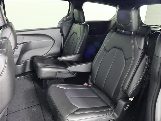 2027 Chrysler Grand Caravan SXT (Stk: 27T001) in Calgary - Image 13 of 19 2027 Chrysler Grand Caravan SXT (Stk: 27T001) in Calgary - Image 13 of 19