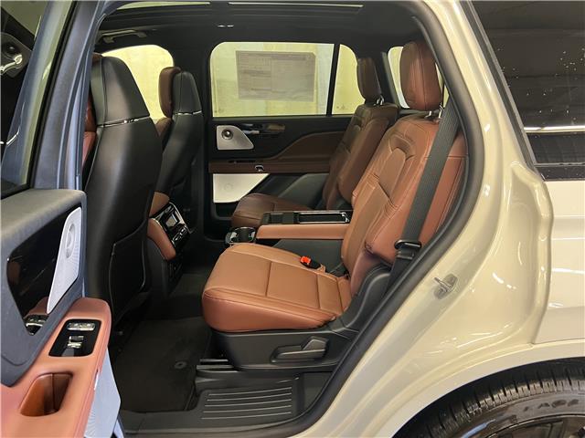 2026 Lincoln Aviator Reserve (Stk: 26AV8) in St.Paul - Image 5 of 10