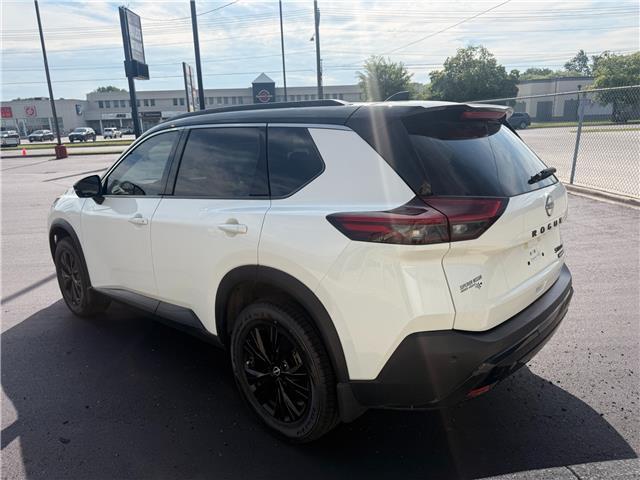 2023 Nissan Rogue SV Midnight Edition in Sarnia - Image 6 of 22
