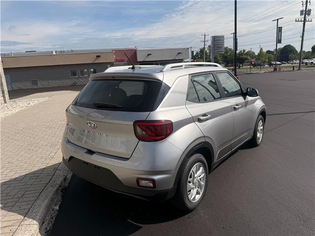 2023 Hyundai Venue Preferred in Sarnia - Image 3 of 19