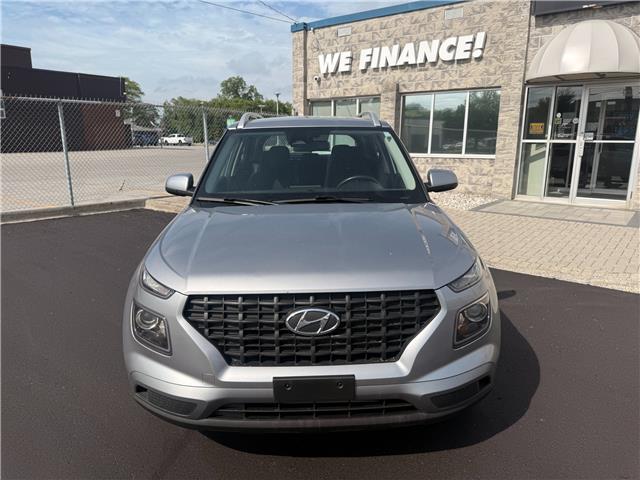 2023 Hyundai Venue Preferred in Sarnia - Image 8 of 19