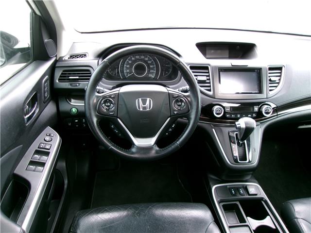 2015 Honda CR-V Touring in Kitchener - Image 14 of 26