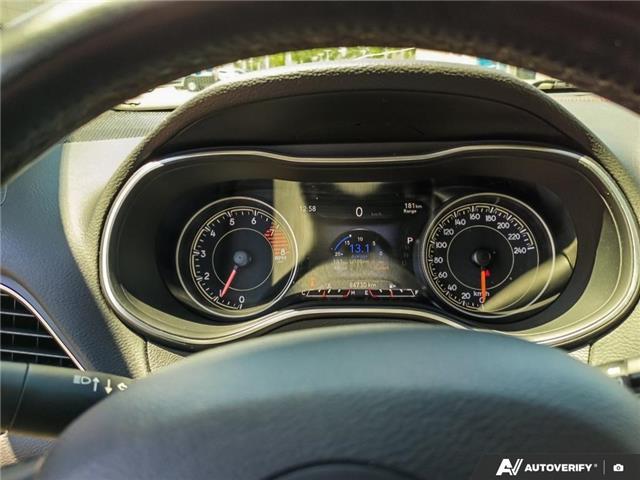 2020 Jeep Cherokee Trailhawk (Stk: 164812) in London - Image 15 of 26