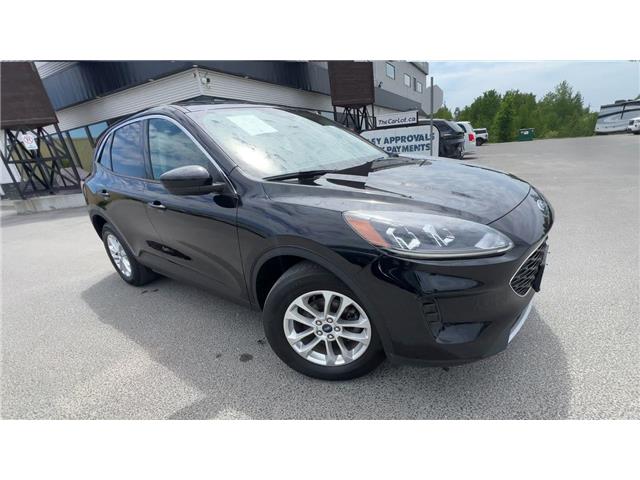 2020 Ford Escape SE (Stk: 26247) in Sudbury - Image 2 of 25