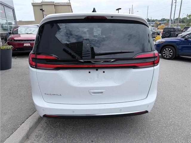 2027 Chrysler Pacifica Select (Stk: P23381) in Newmarket - Image 5 of 23