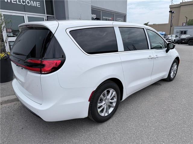 2027 Chrysler Pacifica Select (Stk: P23381) in Newmarket - Image 6 of 23