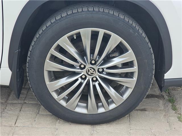 2022 Toyota Highlander Hybrid Limited (Stk: 26289A) in Bowmanville - Image 9 of 28