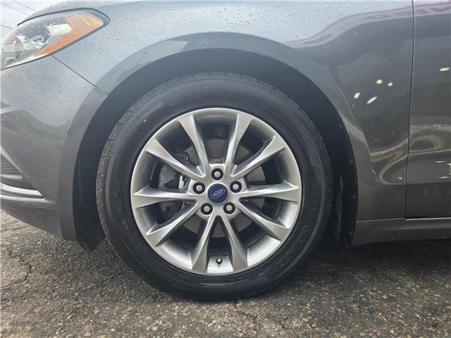 2017 Ford Fusion SE (Stk: 2604138) in Waterloo - Image 9 of 23