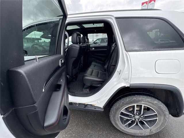 2017 Jeep Grand Cherokee Trailhawk (Stk: X373303A) in Cranbrook - Image 13 of 20