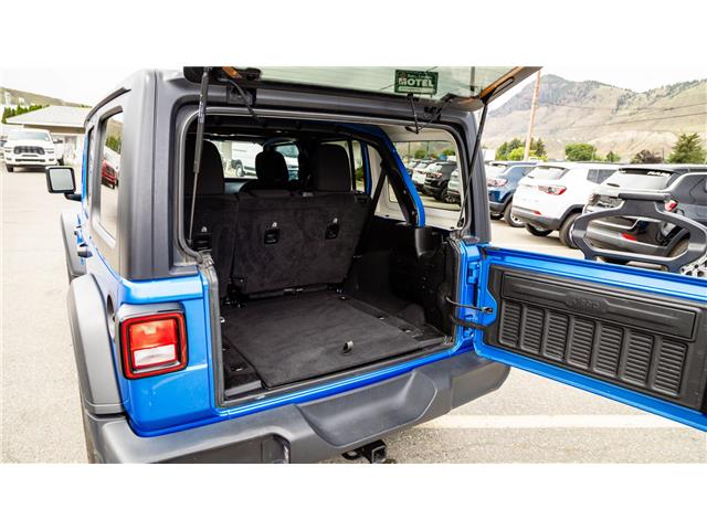 2023 Jeep Wrangler Sport (Stk: 1376) in Kamloops - Image 15 of 20