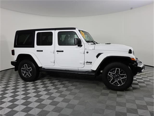 2025 Jeep Wrangler Sahara (Stk: L665) in Calgary - Image 5 of 23 2025 Jeep Wrangler Sahara (Stk: L665) in Calgary - Image 5 of 23