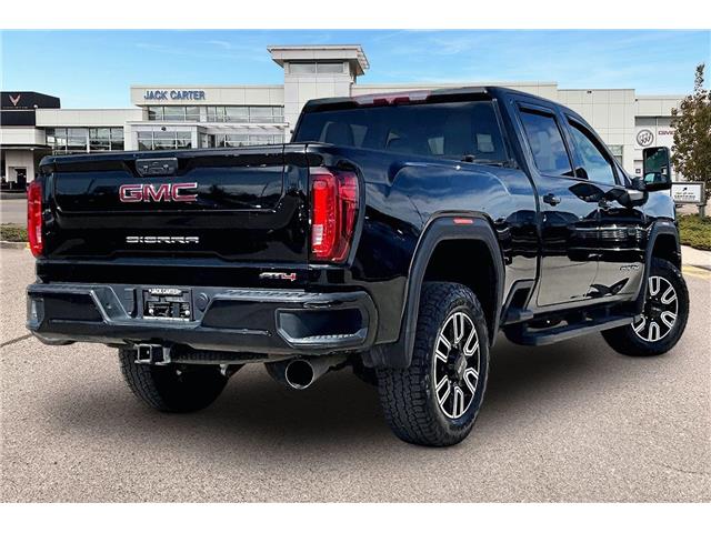 2022 GMC Sierra 3500HD AT4 (Stk: 99799UA) in Calgary - Image 2 of 34