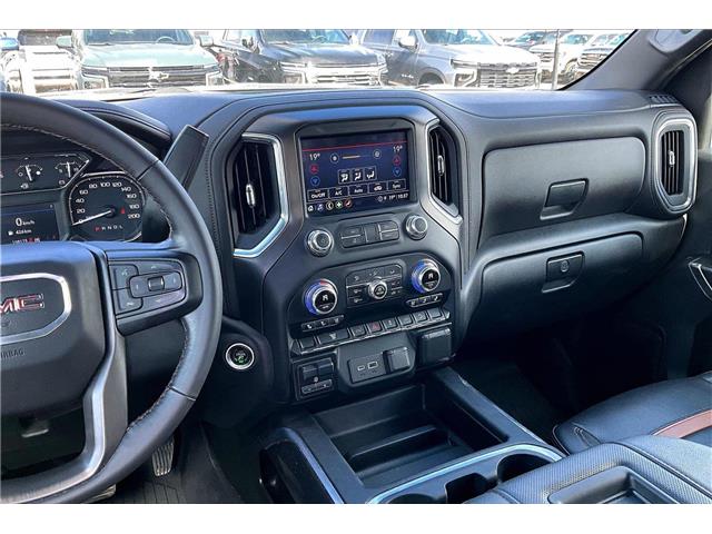 2022 GMC Sierra 3500HD AT4 (Stk: 99799UA) in Calgary - Image 6 of 34
