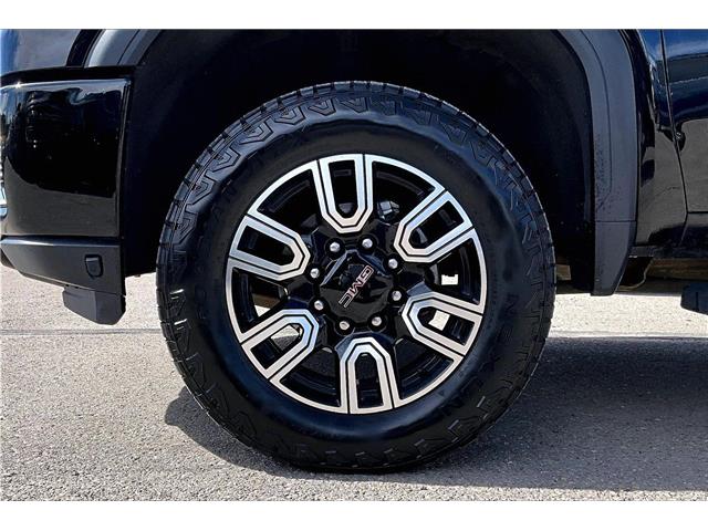 2022 GMC Sierra 3500HD AT4 (Stk: 99799UA) in Calgary - Image 8 of 34
