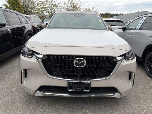 2026 Mazda CX-90 MHEV Signature (Stk: 394760) in Surrey - Image 2 of 5