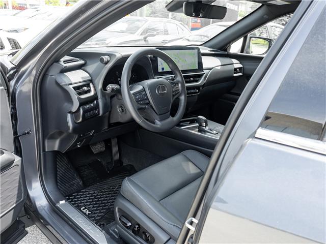 2025 Lexus UX 300h  (Stk: 15105844A) in Richmond Hill - Image 9 of 28