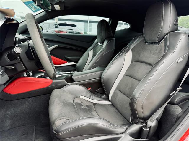 2023 Chevrolet Camaro 1SS (Stk: 2-13771) in Oshawa - Image 24 of 46