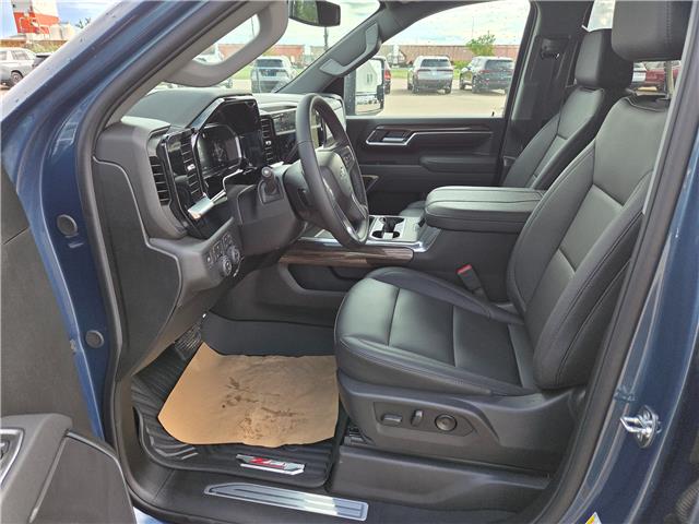 2026 Chevrolet Silverado 3500HD LT (Stk: 10374) in Vermilion - Image 6 of 26