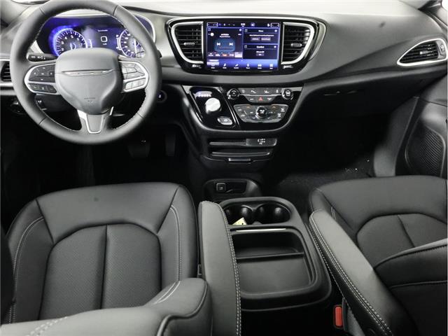 2027 Chrysler Grand Caravan SXT (Stk: 27T003) in Calgary - Image 11 of 19