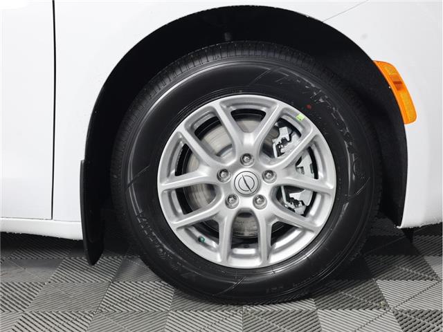2026 Chrysler Grand Caravan SXT (Stk: 26T221) in Calgary - Image 4 of 19