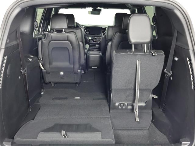 2026 Chrysler Grand Caravan SXT (Stk: 26T221) in Calgary - Image 8 of 19