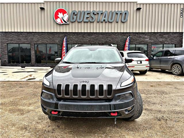 2016 Jeep Cherokee Trailhawk in Saskatoon - Image 5 of 10