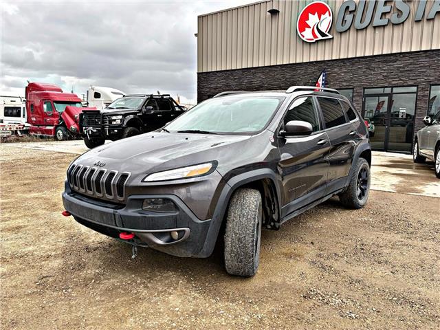 2016 Jeep Cherokee Trailhawk in Saskatoon - Image 2 of 10