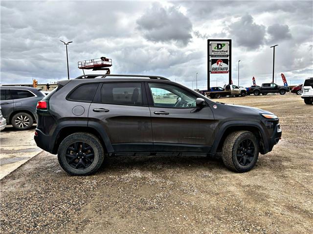 2016 Jeep Cherokee Trailhawk in Saskatoon - Image 4 of 10