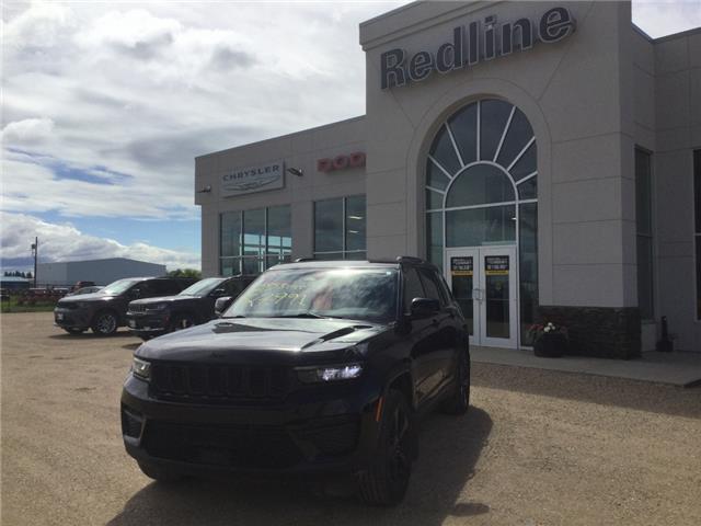 2023 Jeep Grand Cherokee Laredo (Stk: FF042A) in Swan River - Image 1 of 21