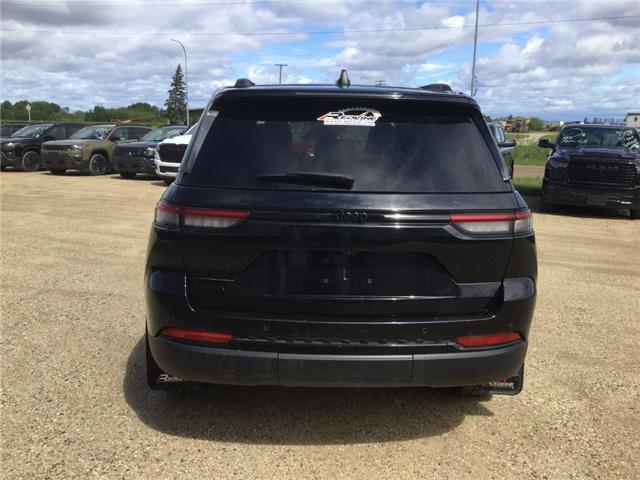 2023 Jeep Grand Cherokee Laredo (Stk: FF042A) in Swan River - Image 3 of 21