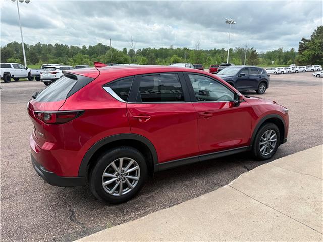 2022 Mazda CX-5 GS (Stk: 24888) in Pembroke - Image 10 of 21