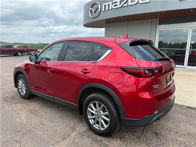 2022 Mazda CX-5 GS (Stk: 24888) in Pembroke - Image 13 of 21