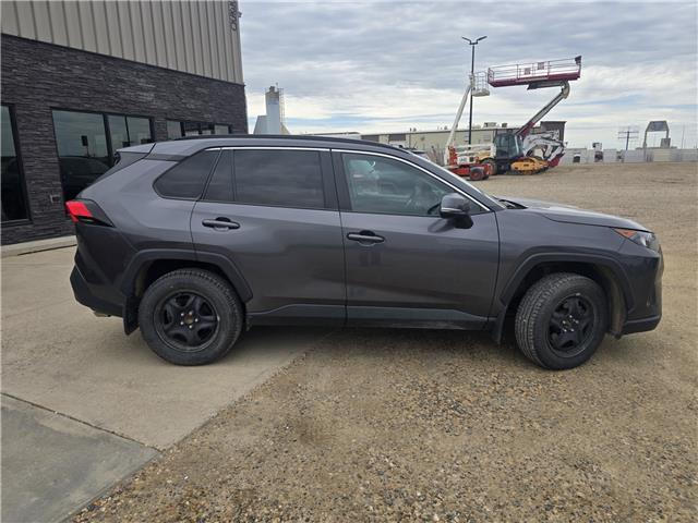2020 Toyota RAV4 LE in Saskatoon - Image 4 of 11