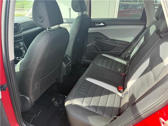 2023 Volkswagen Taos Highline (Stk: 24862) in Pembroke - Image 18 of 35