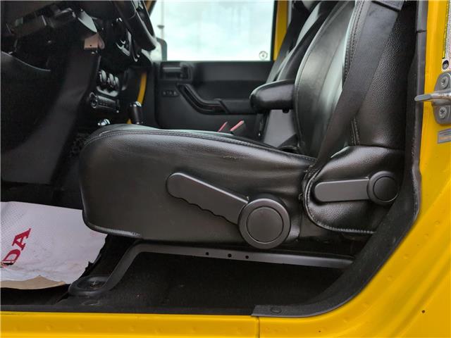 2015 Jeep Wrangler Unlimited Sahara (Stk: 4314D) in Lethbridge - Image 17 of 28