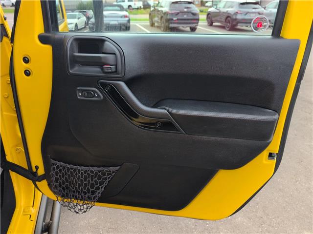 2015 Jeep Wrangler Unlimited Sahara (Stk: 4314D) in Lethbridge - Image 24 of 28