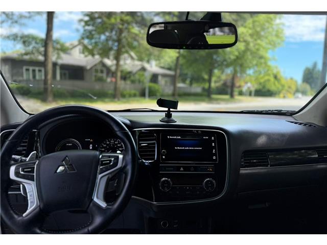 2019 Mitsubishi Outlander Plug-In Hybrid SE (Stk: 608579A) in North Vancouver - Image 12 of 19
