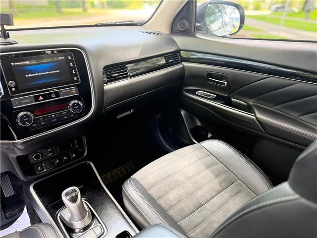 2019 Mitsubishi Outlander Plug-In Hybrid SE (Stk: 608579A) in North Vancouver - Image 15 of 19