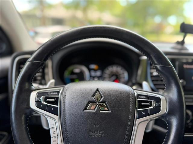 2019 Mitsubishi Outlander Plug-In Hybrid SE (Stk: 608579A) in North Vancouver - Image 17 of 19