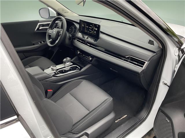 2025 Mitsubishi Outlander ES (Stk: 260589) in Kingston - Image 20 of 33