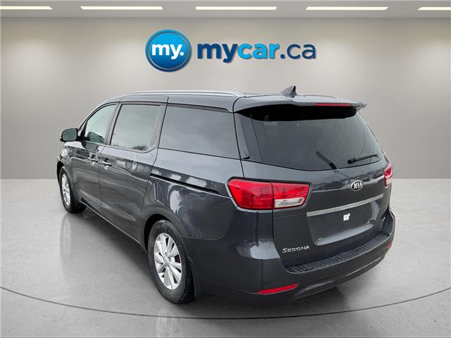 2018 Kia Sedona  (Stk: 251535A) in Kingston - Image 5 of 32