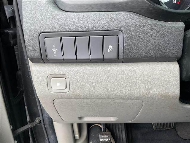 2018 Kia Sedona  (Stk: 251535A) in Kingston - Image 21 of 32
