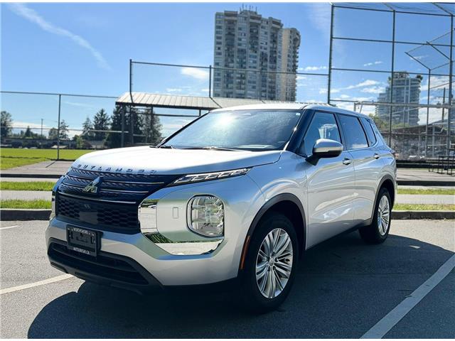 2024 Mitsubishi Outlander ES (Stk: 622793) in North Vancouver - Image 1 of 16